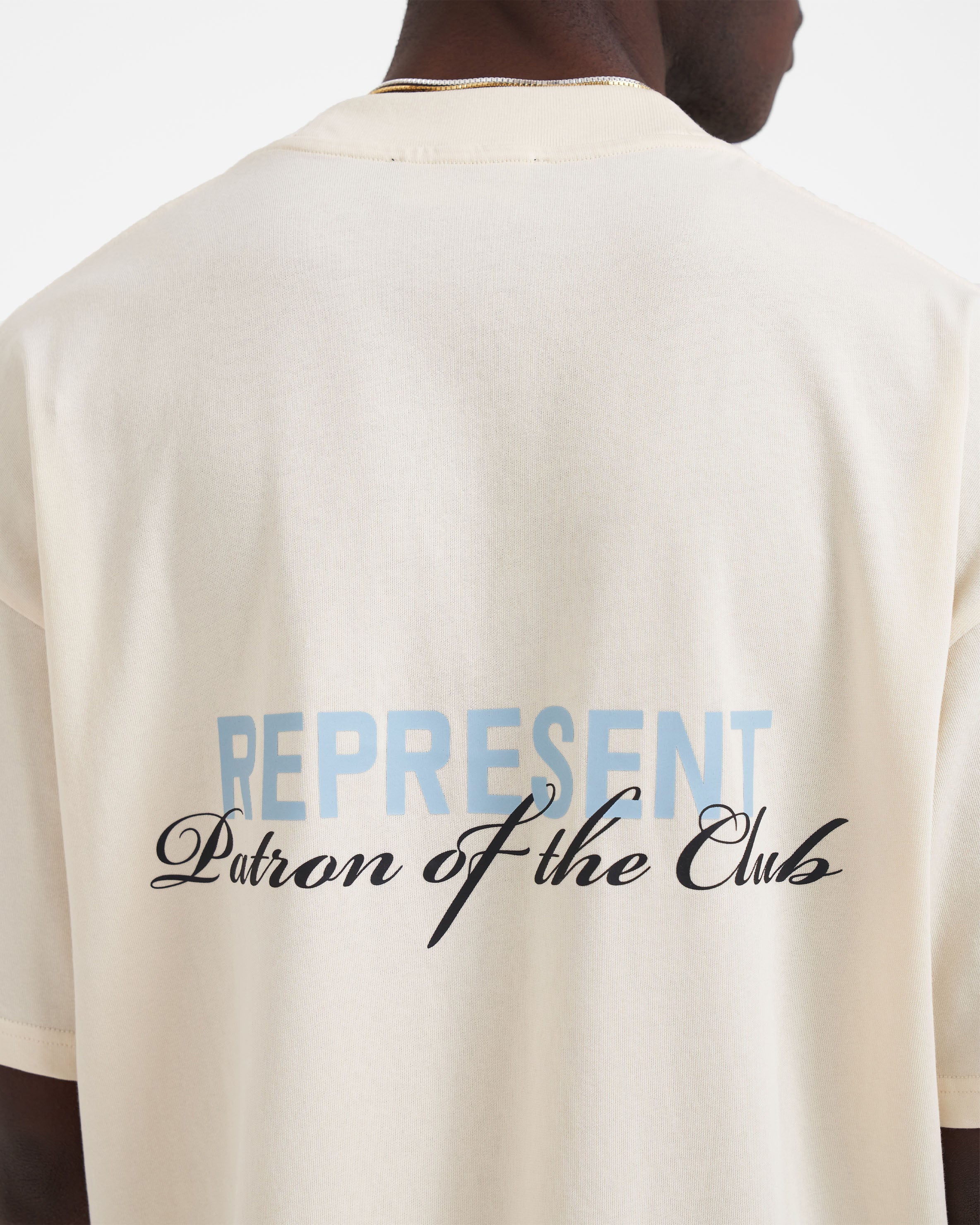 Patron Of The Club Camiseta - Crema Mantequilla Azul Polvo