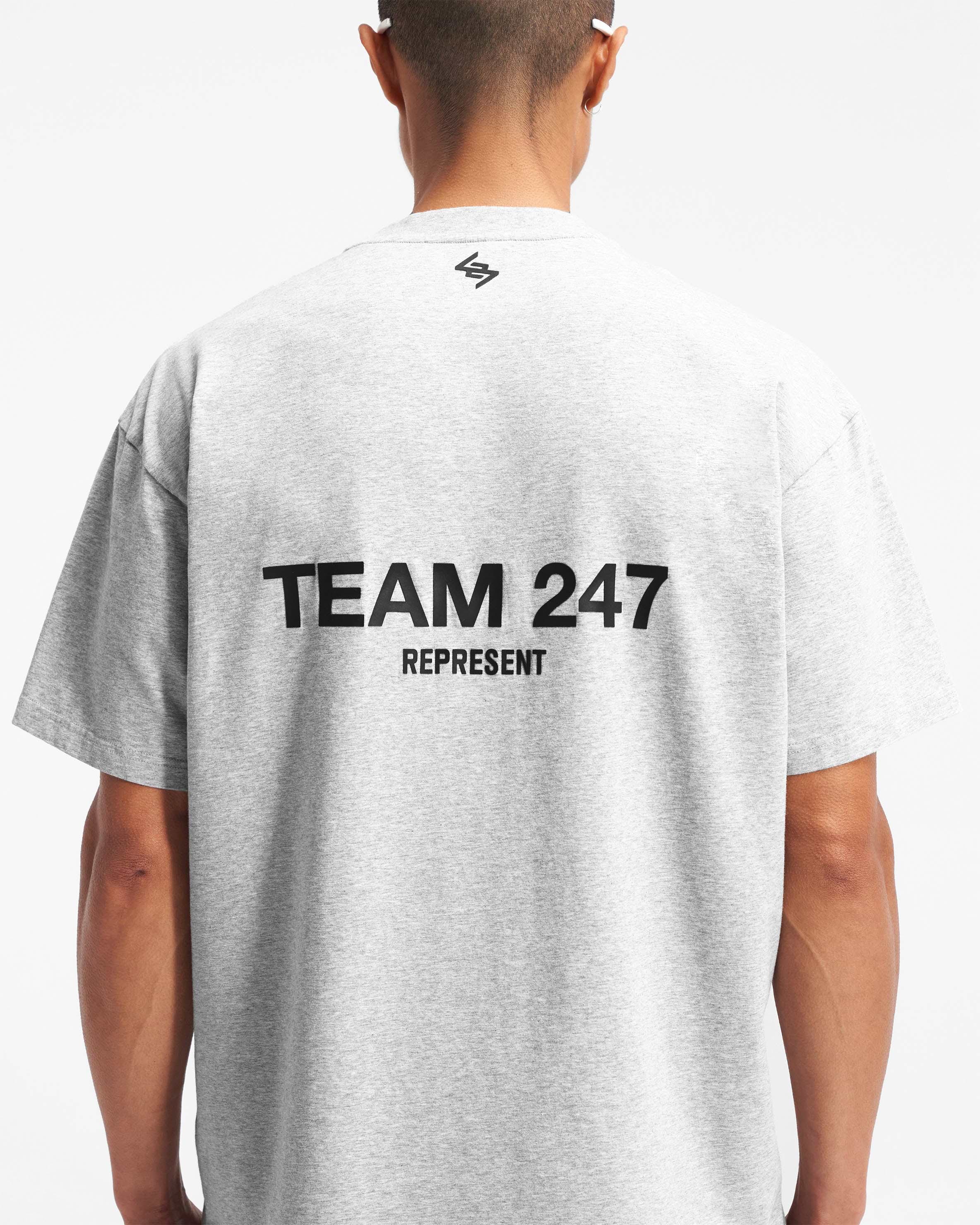 Team 247 Oversized T-Shirt - Gris Ceniza