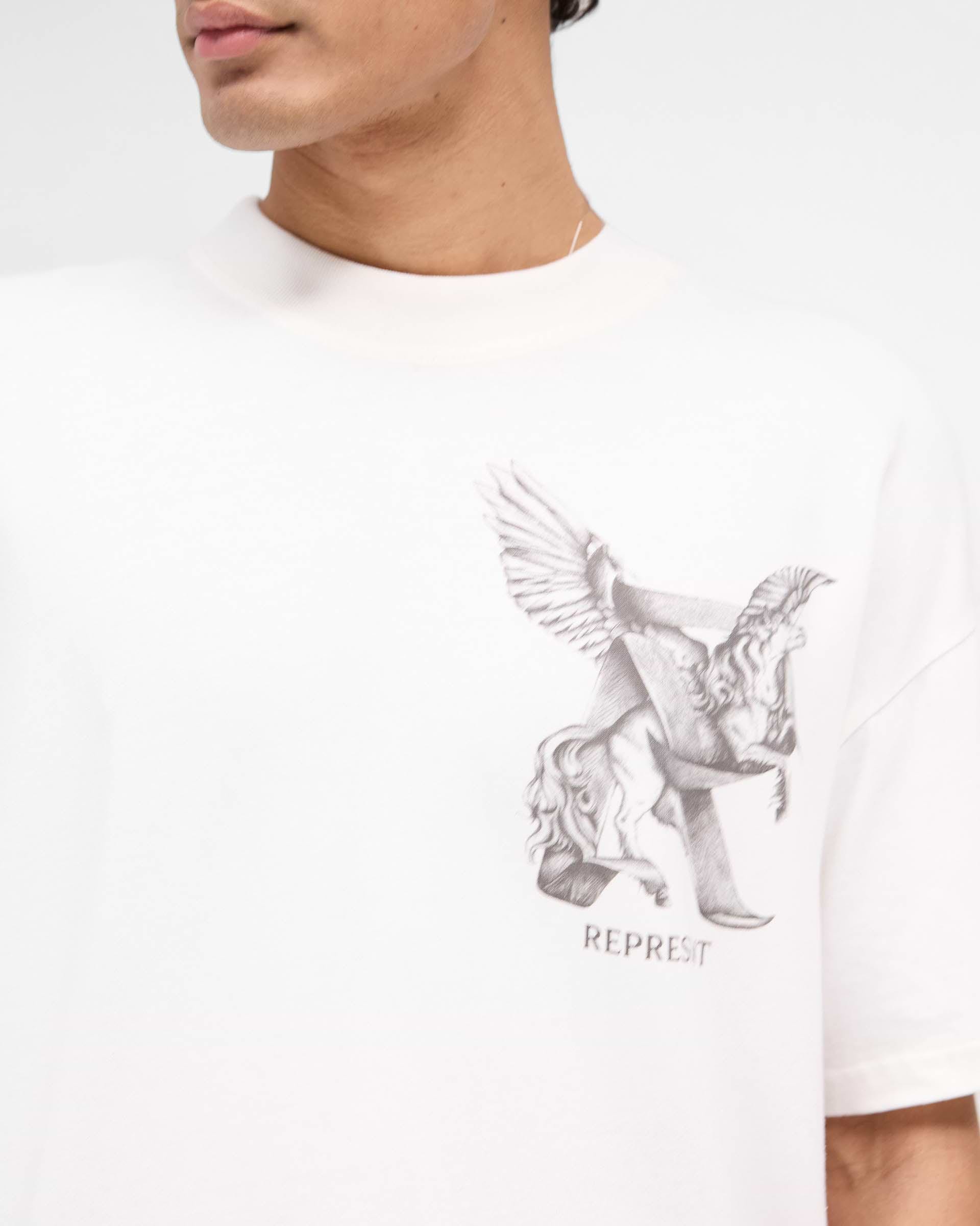 Elegance In Motion T-Shirt - Blanco