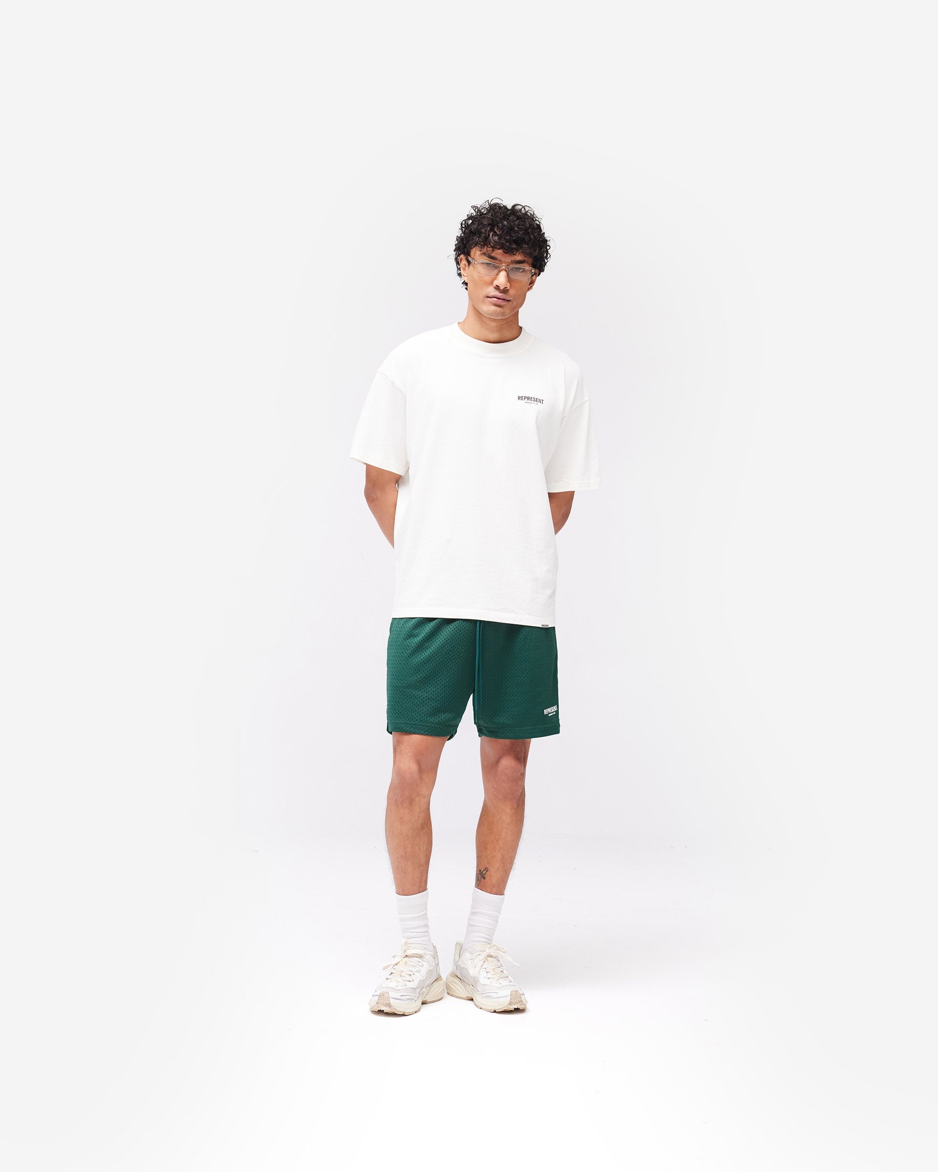 Represent Owners Club Mesh Shorts - Renngrün