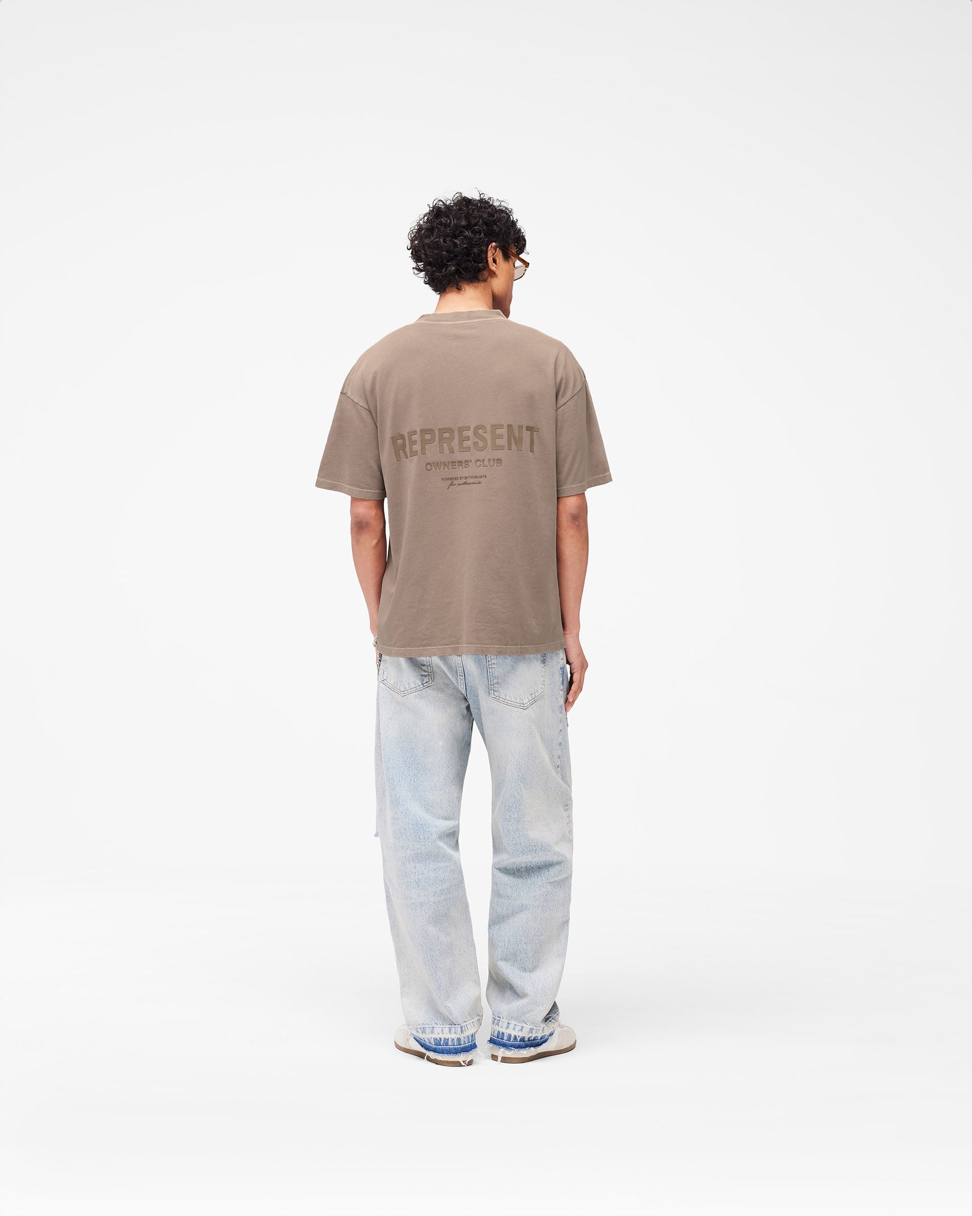 Represent Owners Club T-Shirt - Champiñón