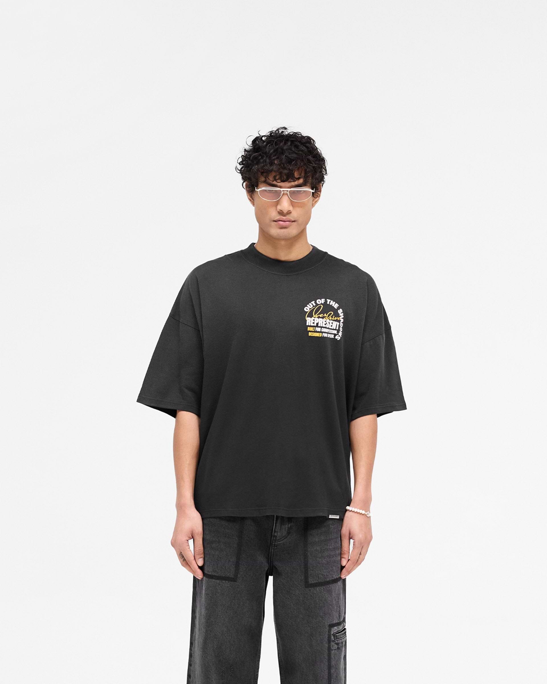 Out Of The Shadows T-Shirt - Negro Manchado