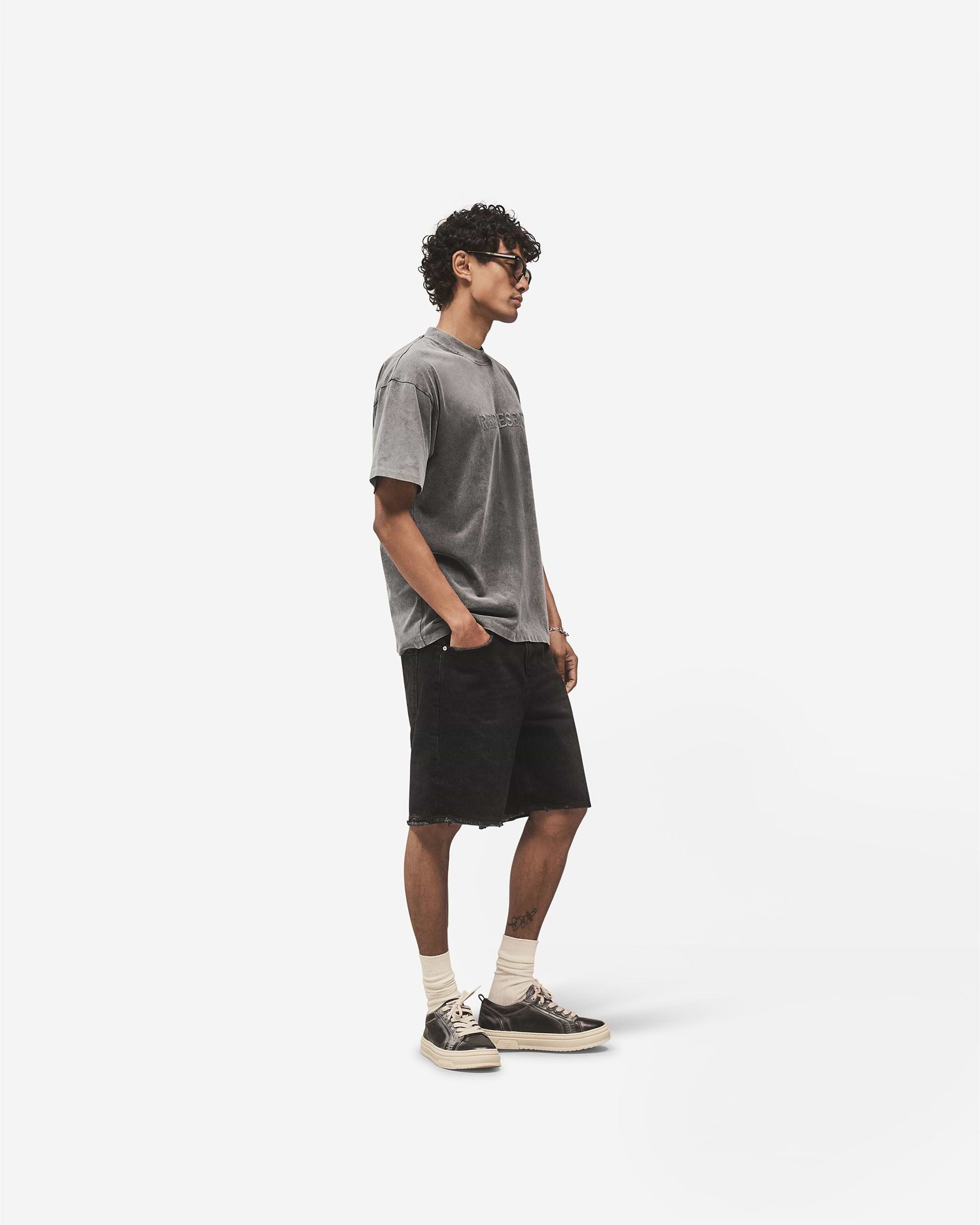 Embroidered Serif Logo T-Shirt - Vintage Grau