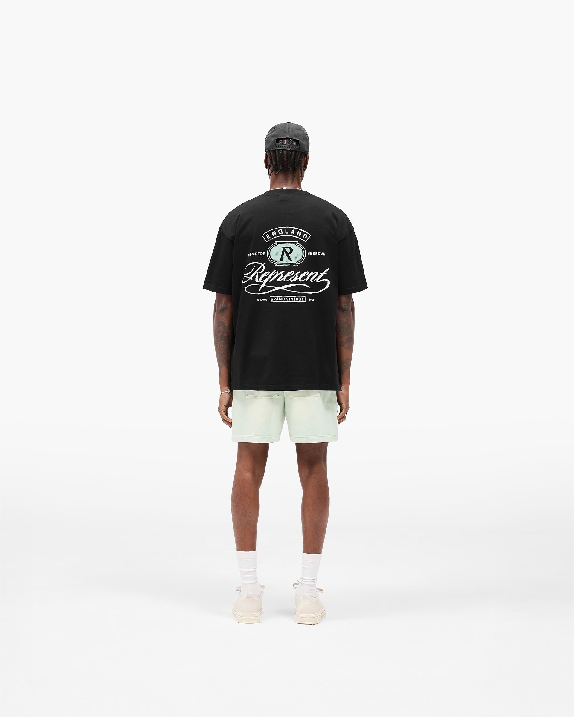 Grand Vintage Hand Drawn T-Shirt - Tiefschwarz