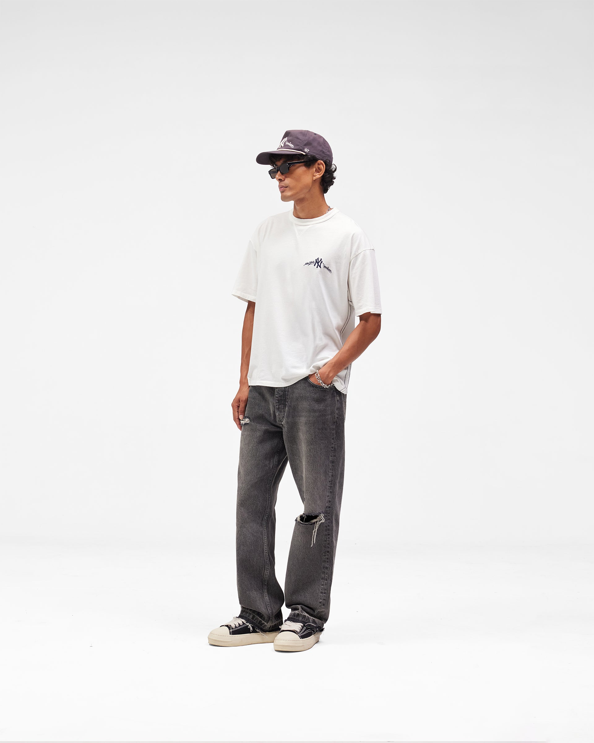 New York Yankees x Represent T-Shirt - Flat White