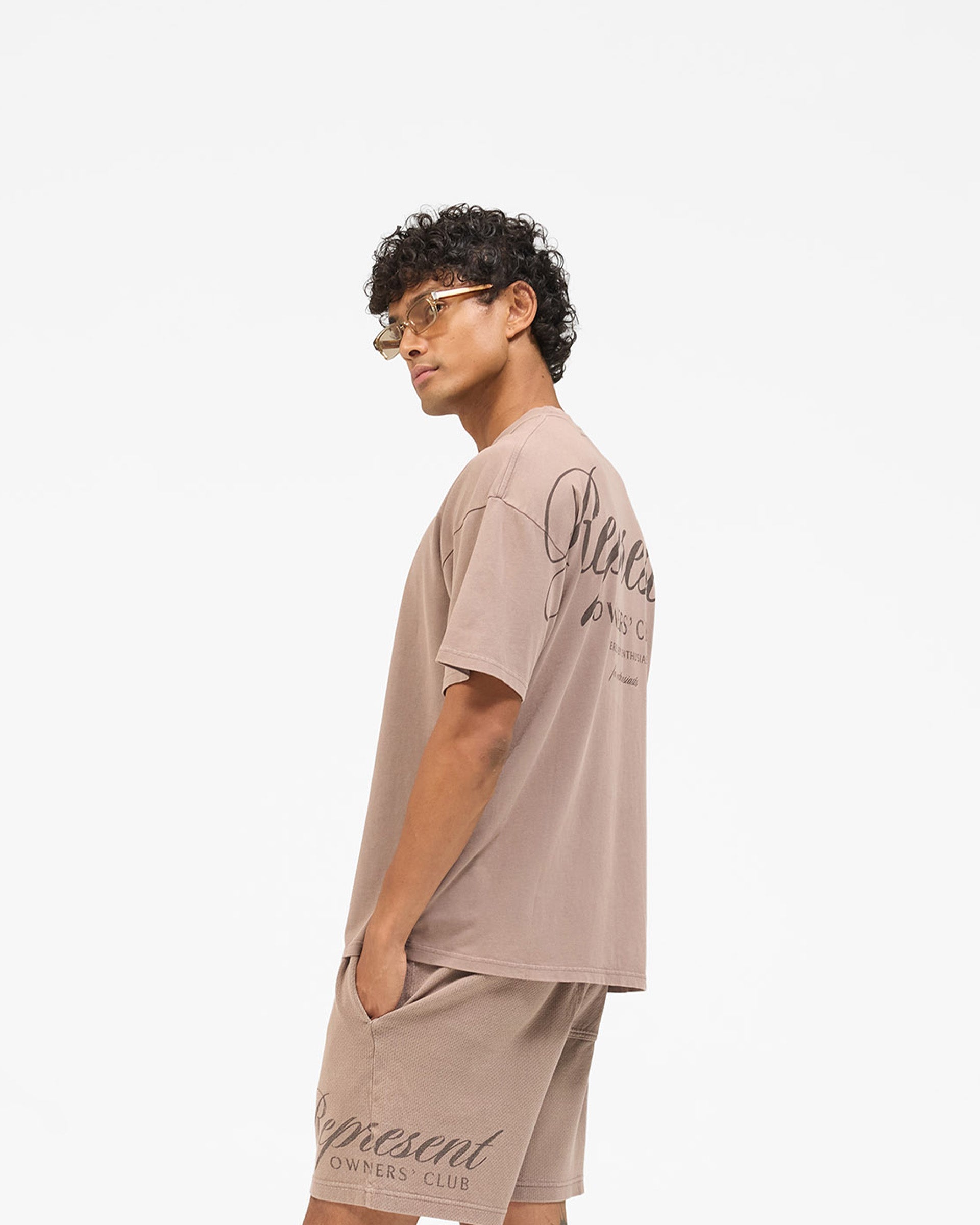 Represent Owners Club Script T-Shirt - Truffle