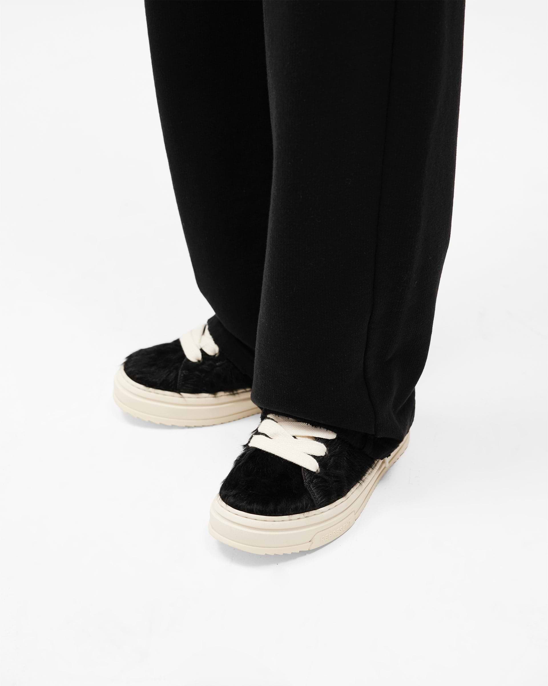 EngLAnd Sweatpant - Jet Black