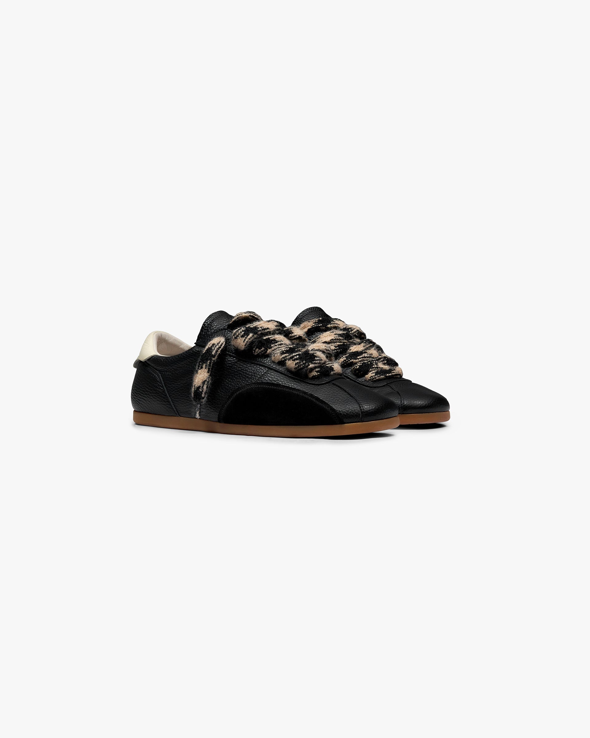 Low-Pro Leather - Jet Black