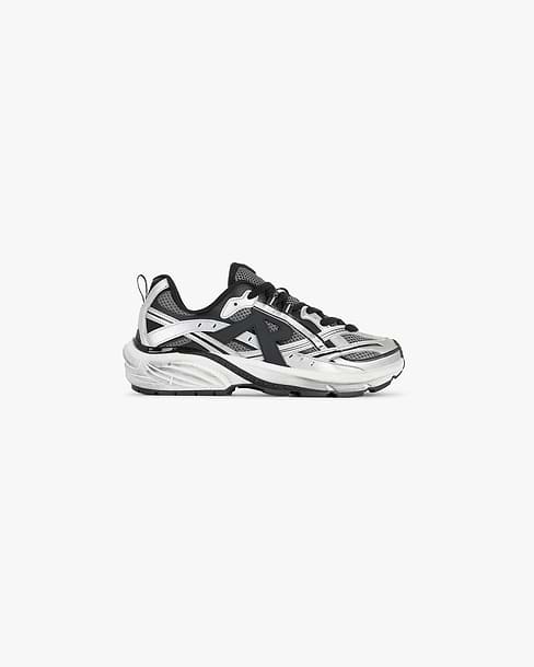 Storm Runner