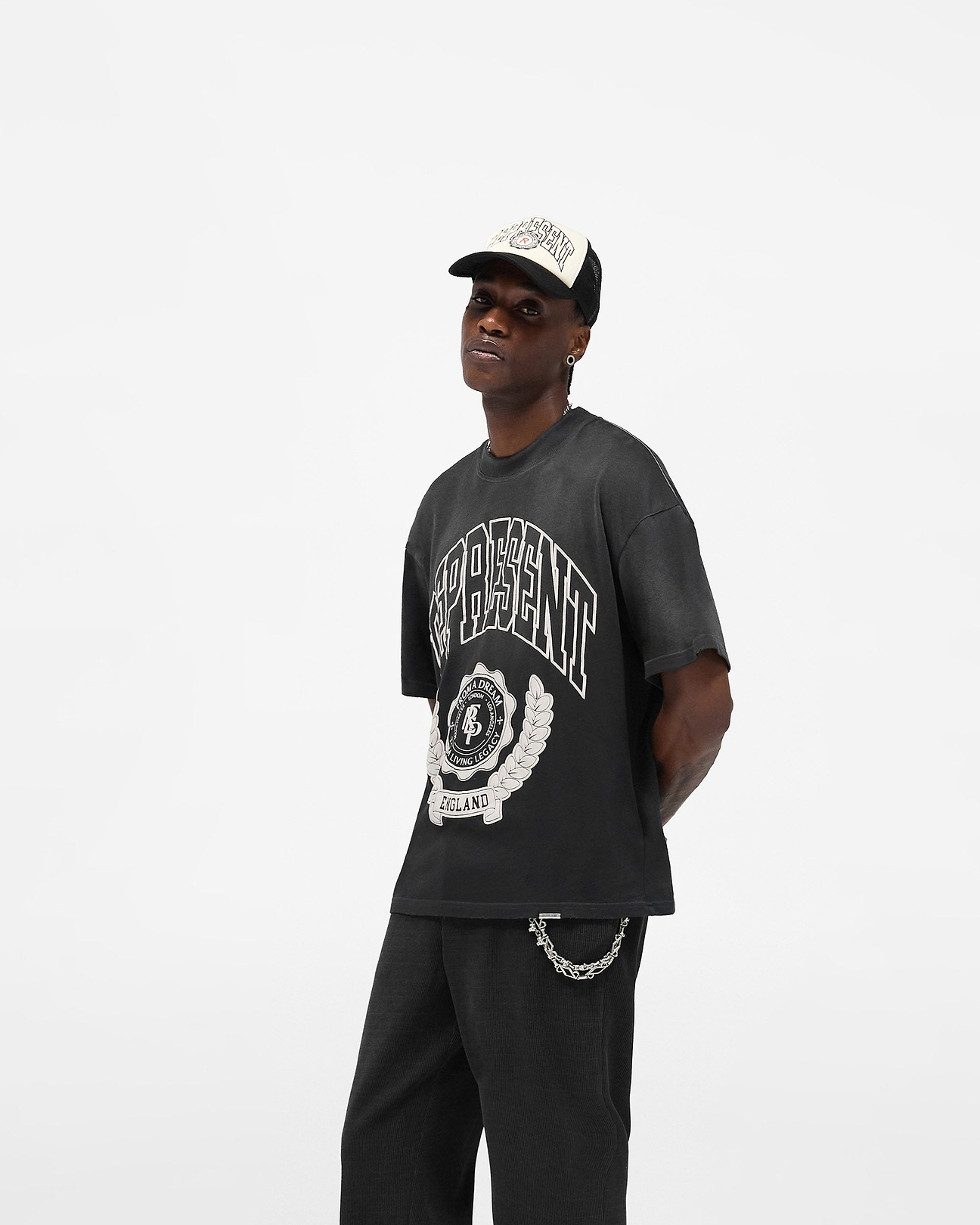Legacy Crest Black T-shirt | T-shirts | REPRESENT