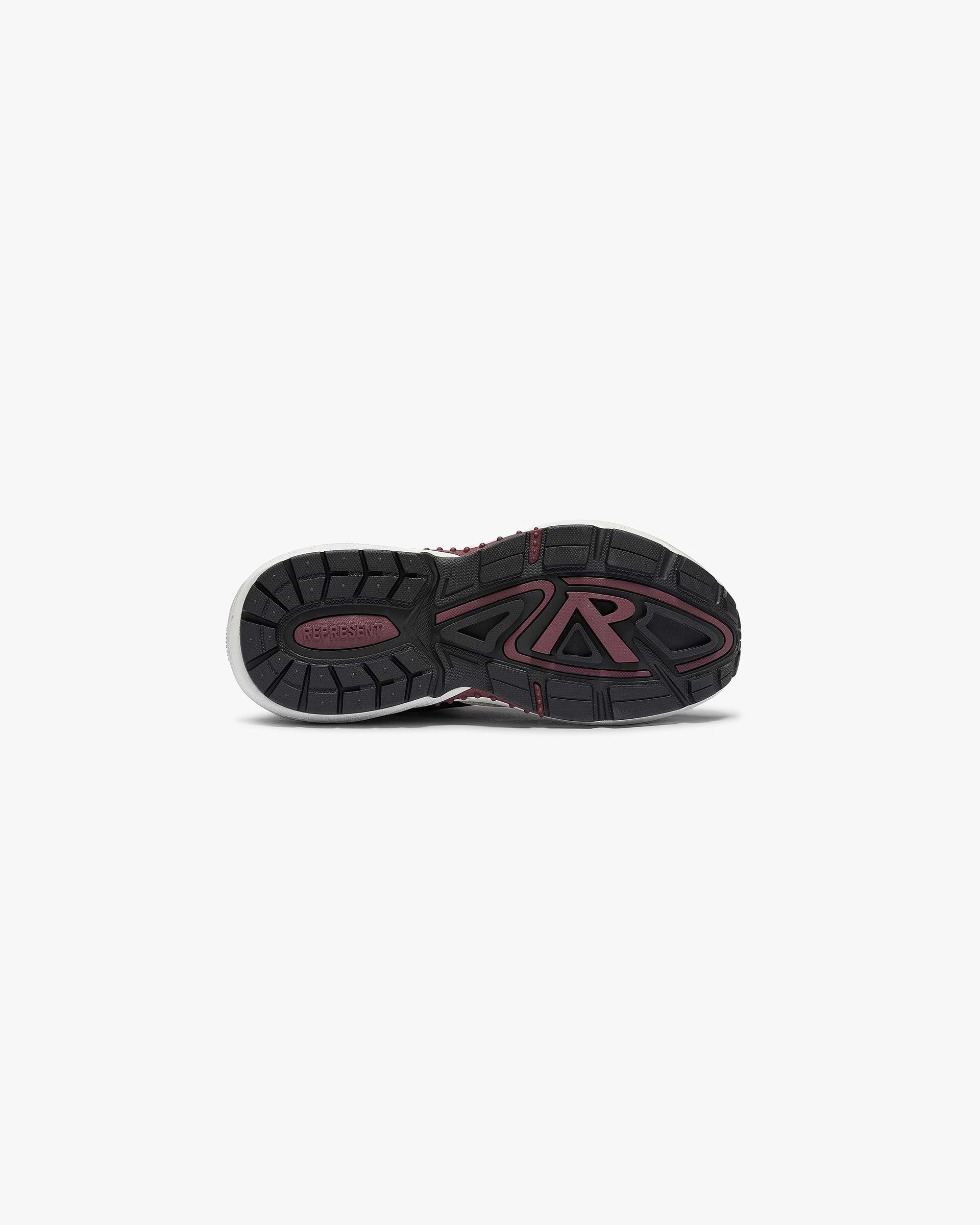 Storm Runner Distressed - Maroon