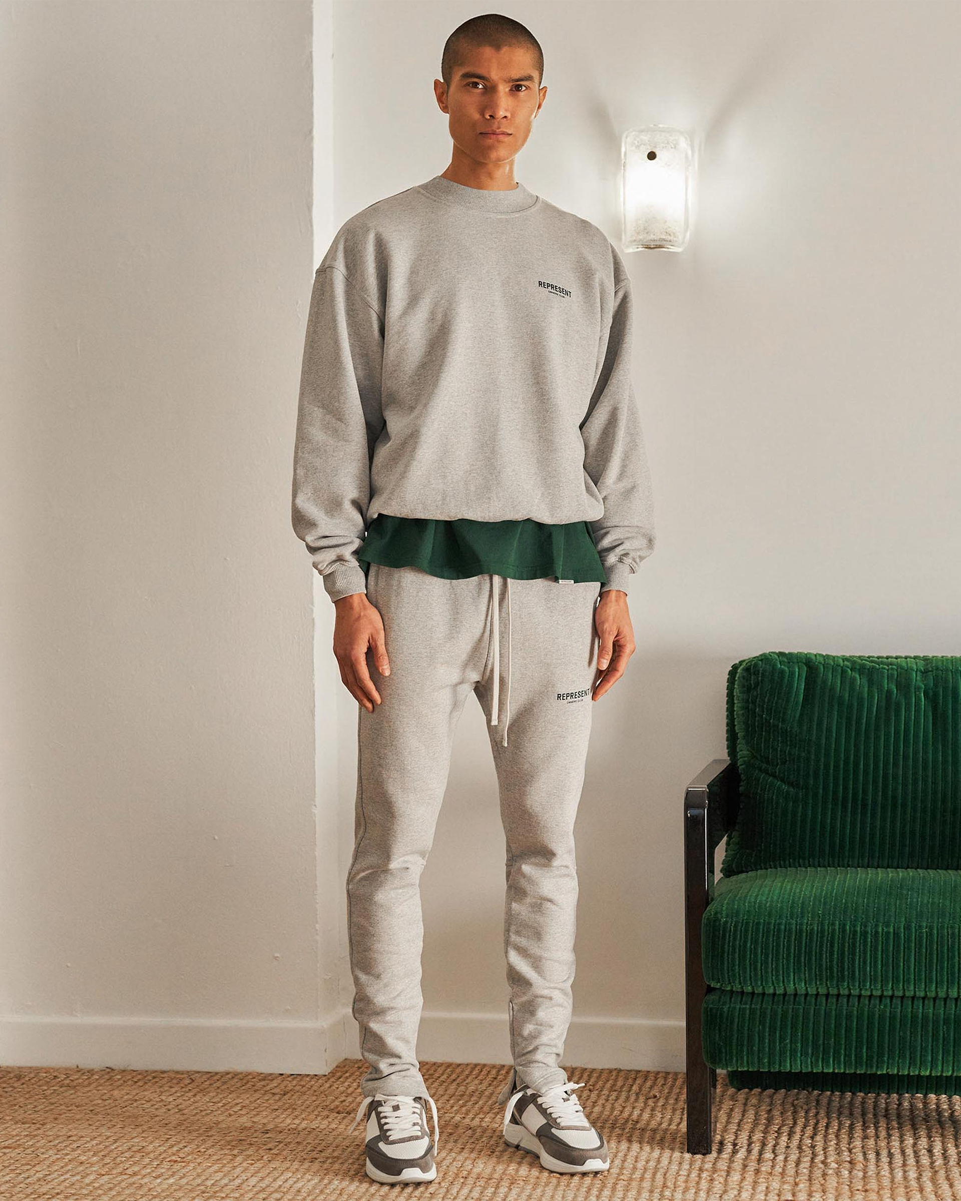 Represent Owners Club Sweater - Ash Grey Racing Green