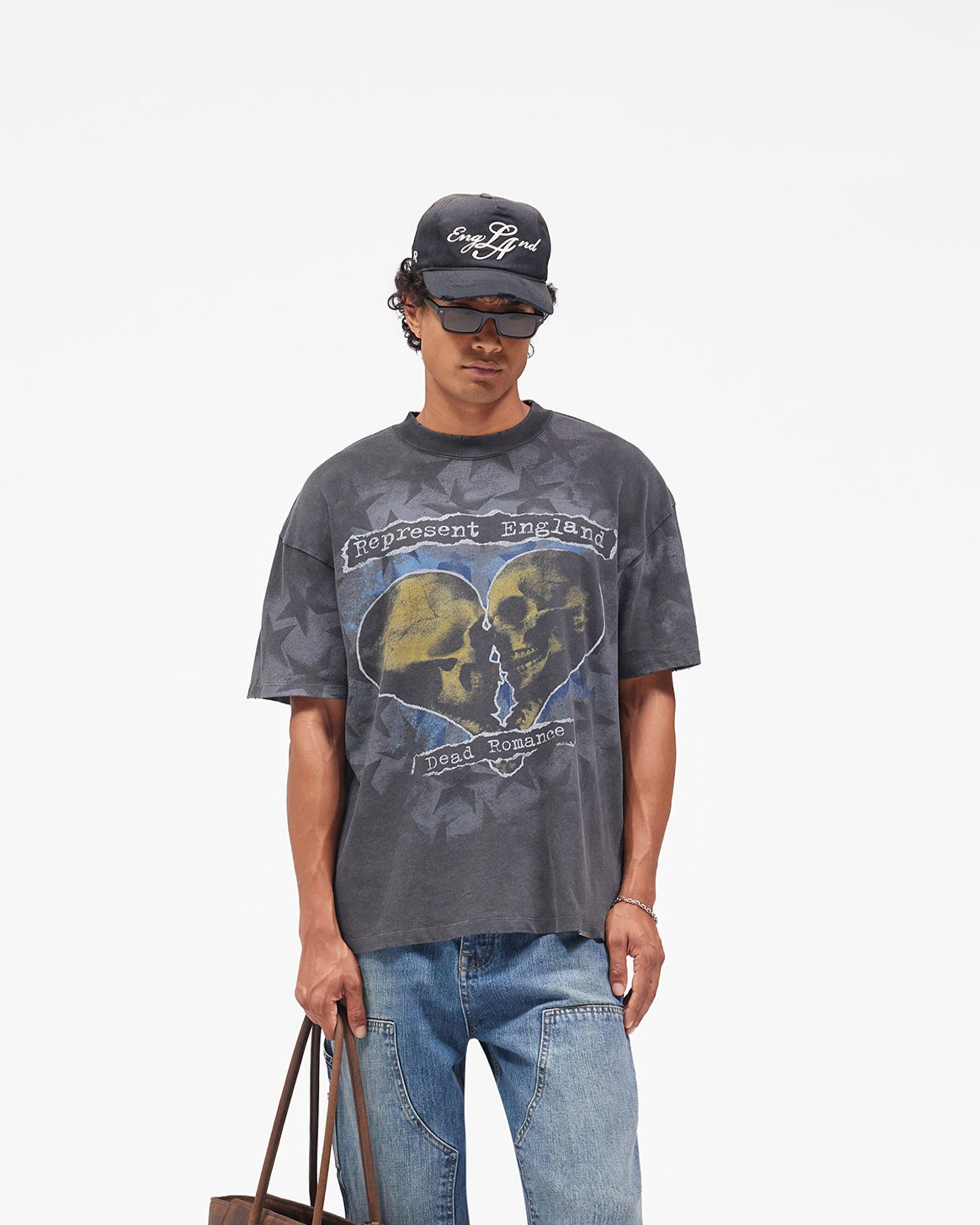Romance T-Shirt - Vintage Black
