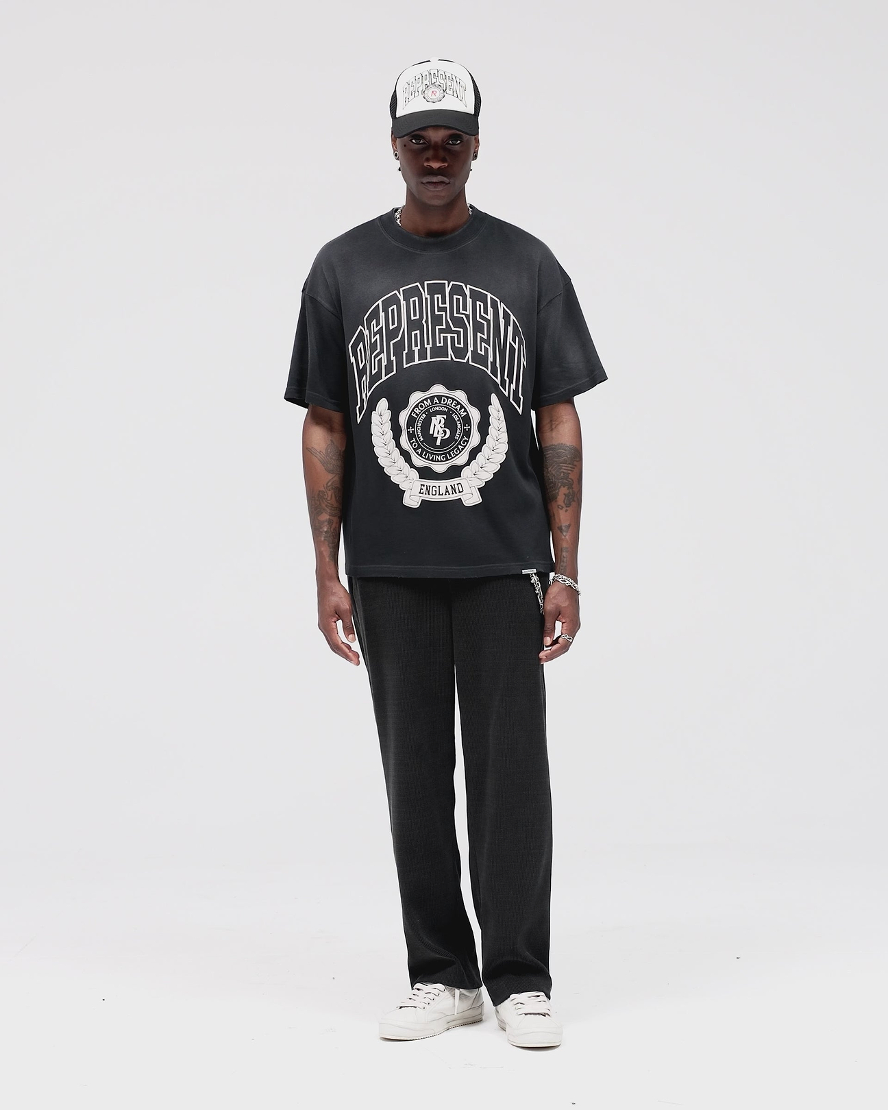 Legacy Crest Black T-shirt | T-shirts | REPRESENT