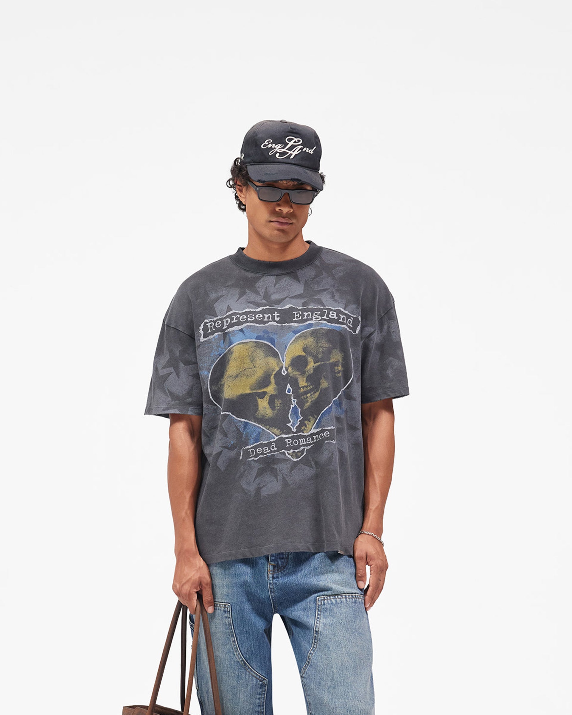 Romance T-Shirt - Vintage Black