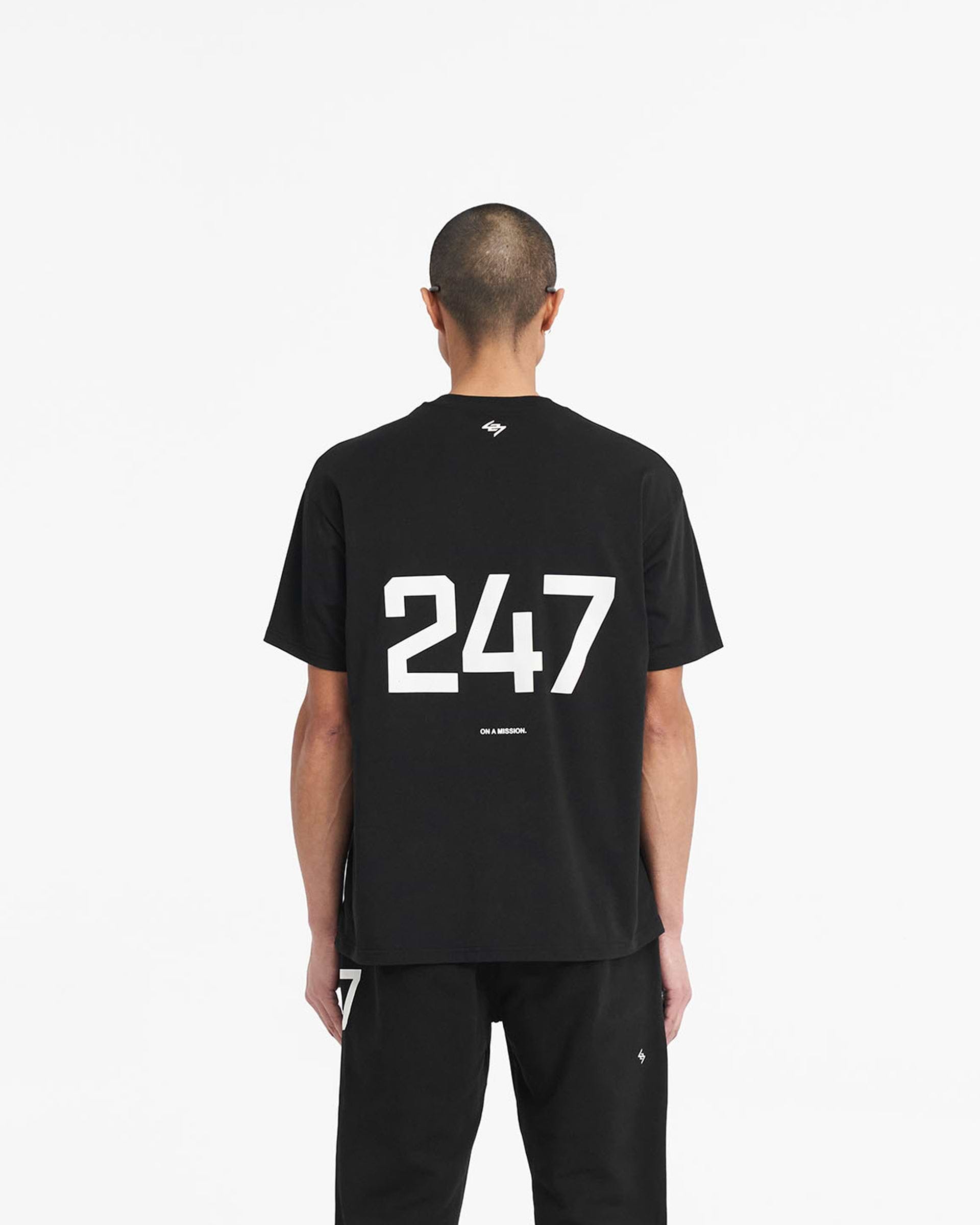 247_Oversized_T-Shirt_-_Jet_Black_04.jpg