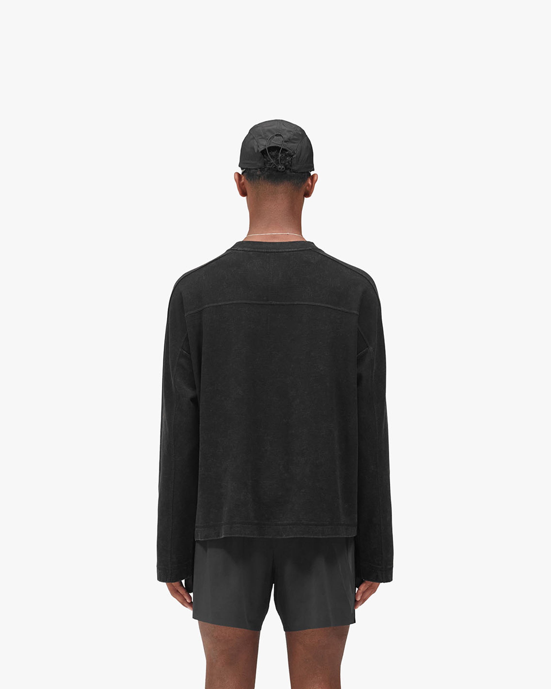 247 Trail Midlayer - Jet Black - Cropped Model - Back