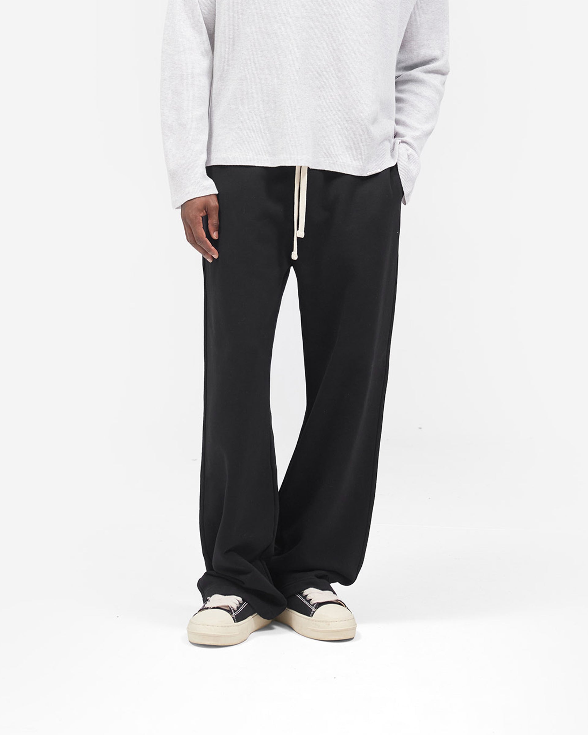 Initial_Wide_Leg_Sweatpants_-_Jet_Black_03.jpg