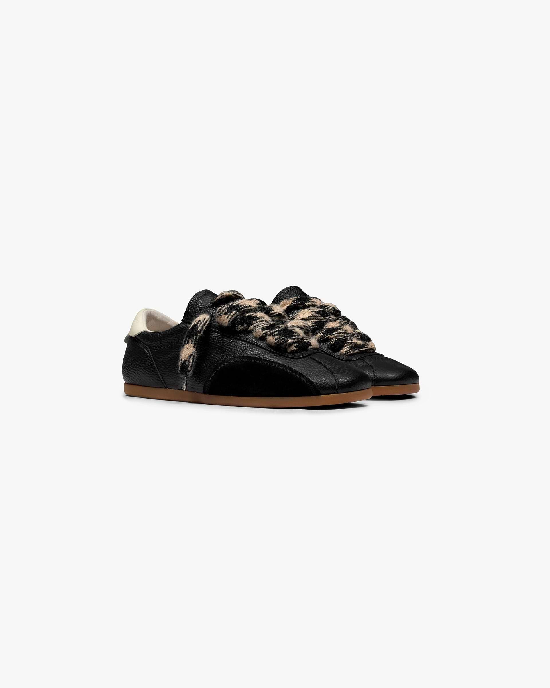 Low-Pro Leather - Jet Black
