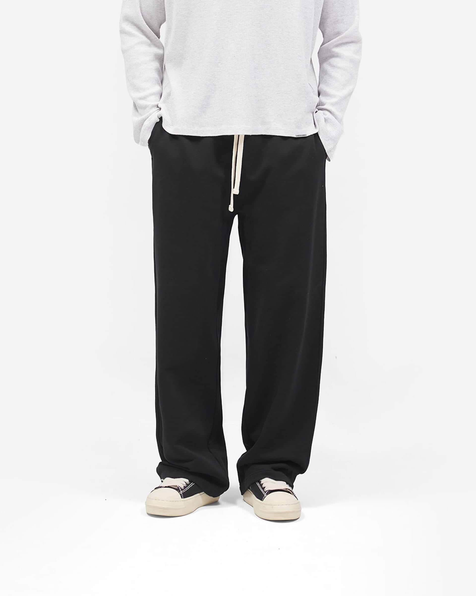 Initial_Wide_Leg_Sweatpants_-_Jet_Black_02.jpg