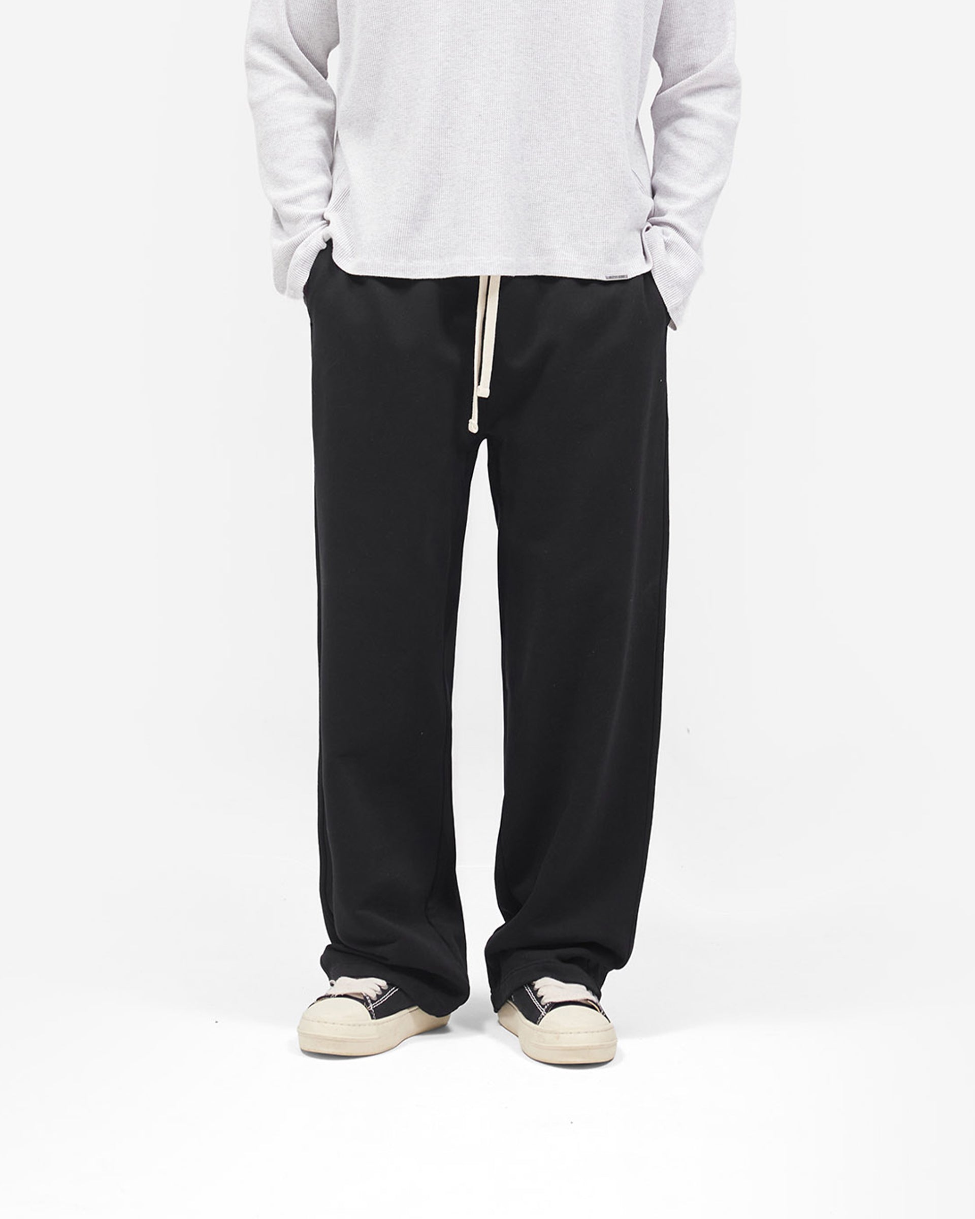 Initial_Wide_Leg_Sweatpants_-_Jet_Black_02.jpg