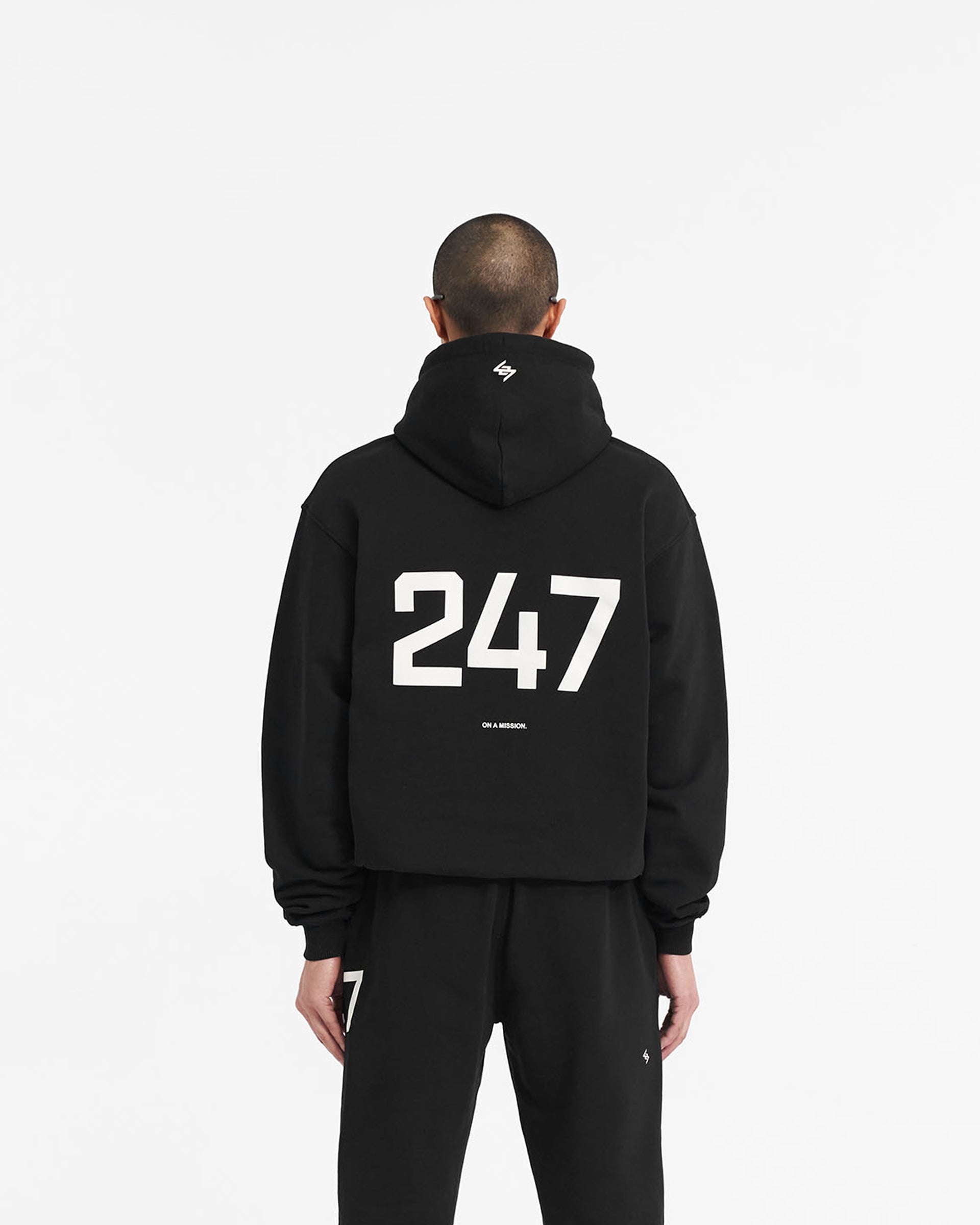 247_Oversized_Hoodie_-_Jet_Black_04.jpg