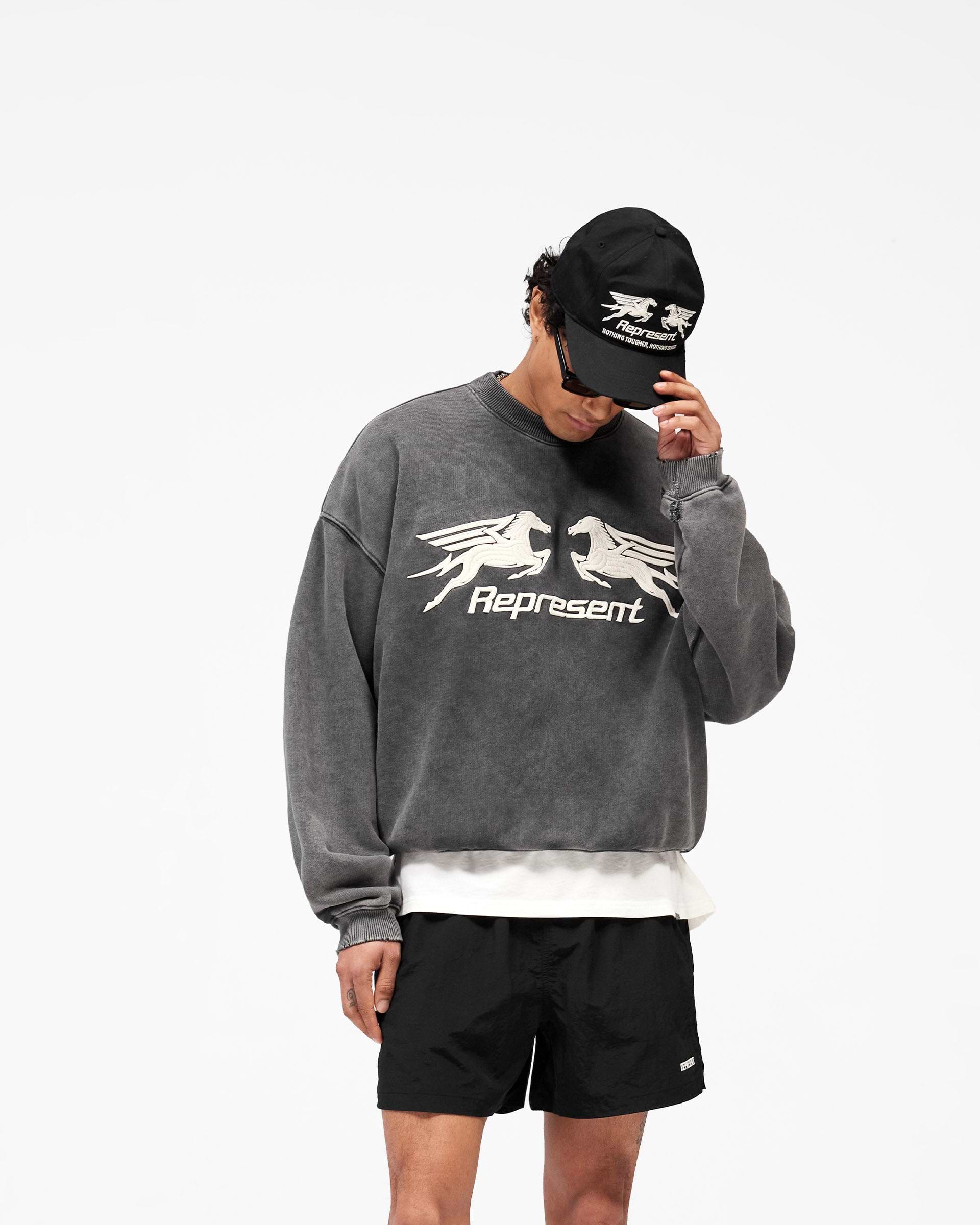 Pegasus_Sweatshirt_-_Vintage_Grey_04.jpg