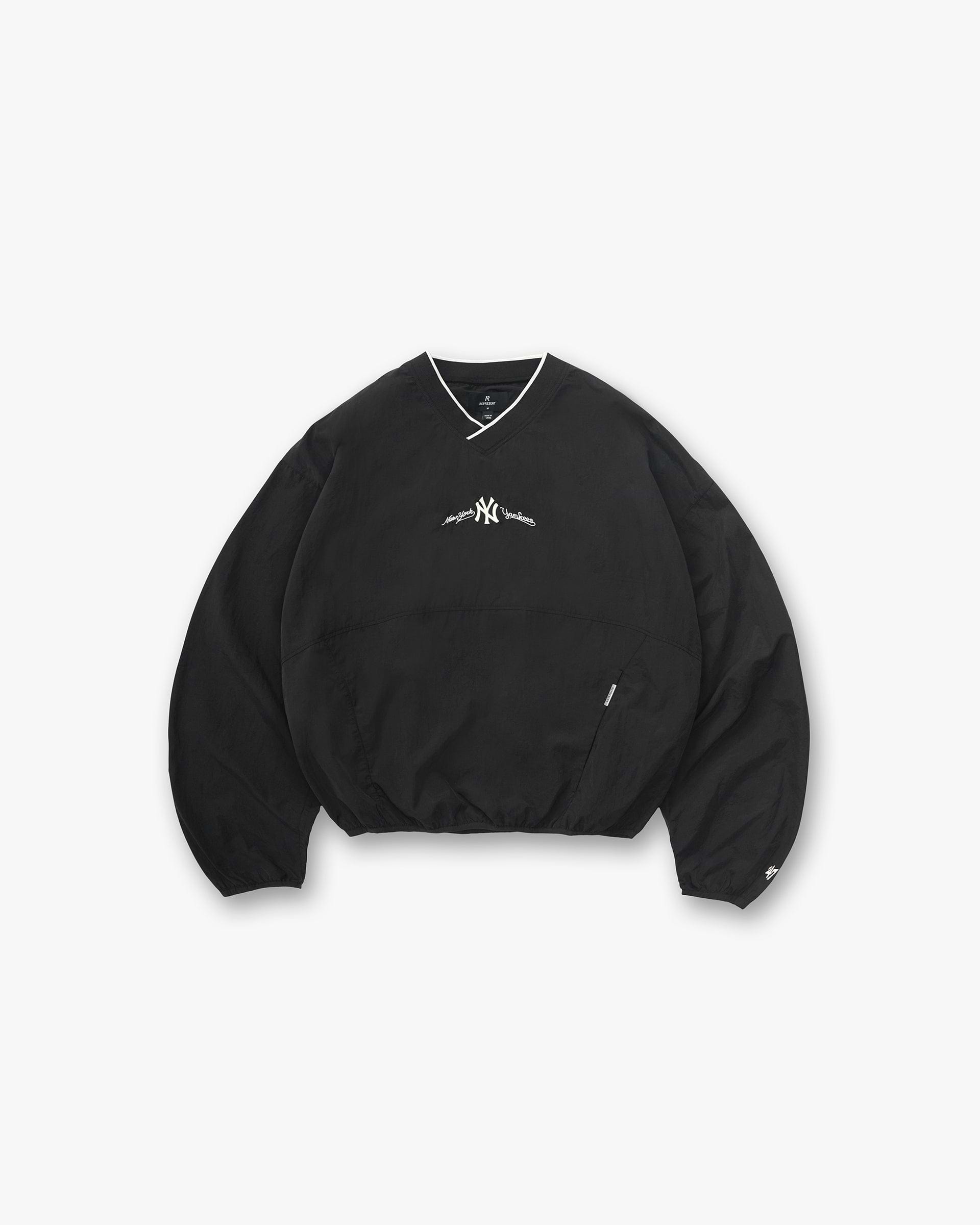Yankees_Nylon_Pullover_-_Faded_Black_01.jpg