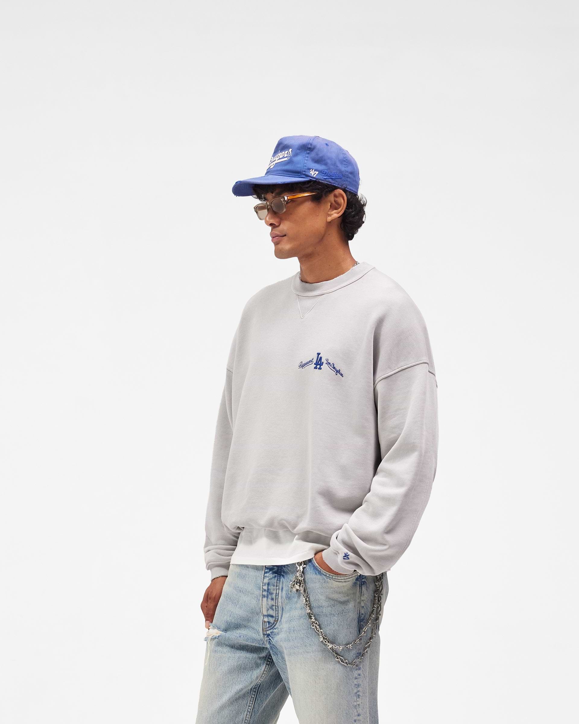 Dodgers_Sweater_-_Sprayed_Mist_03.jpg