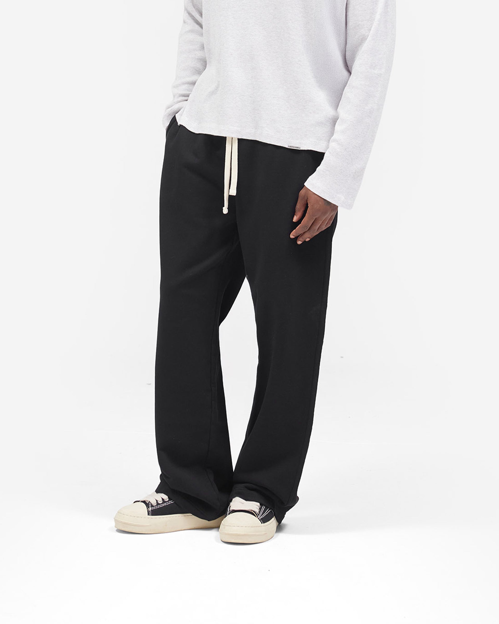 Initial_Wide_Leg_Sweatpants_-_Jet_Black_04.jpg