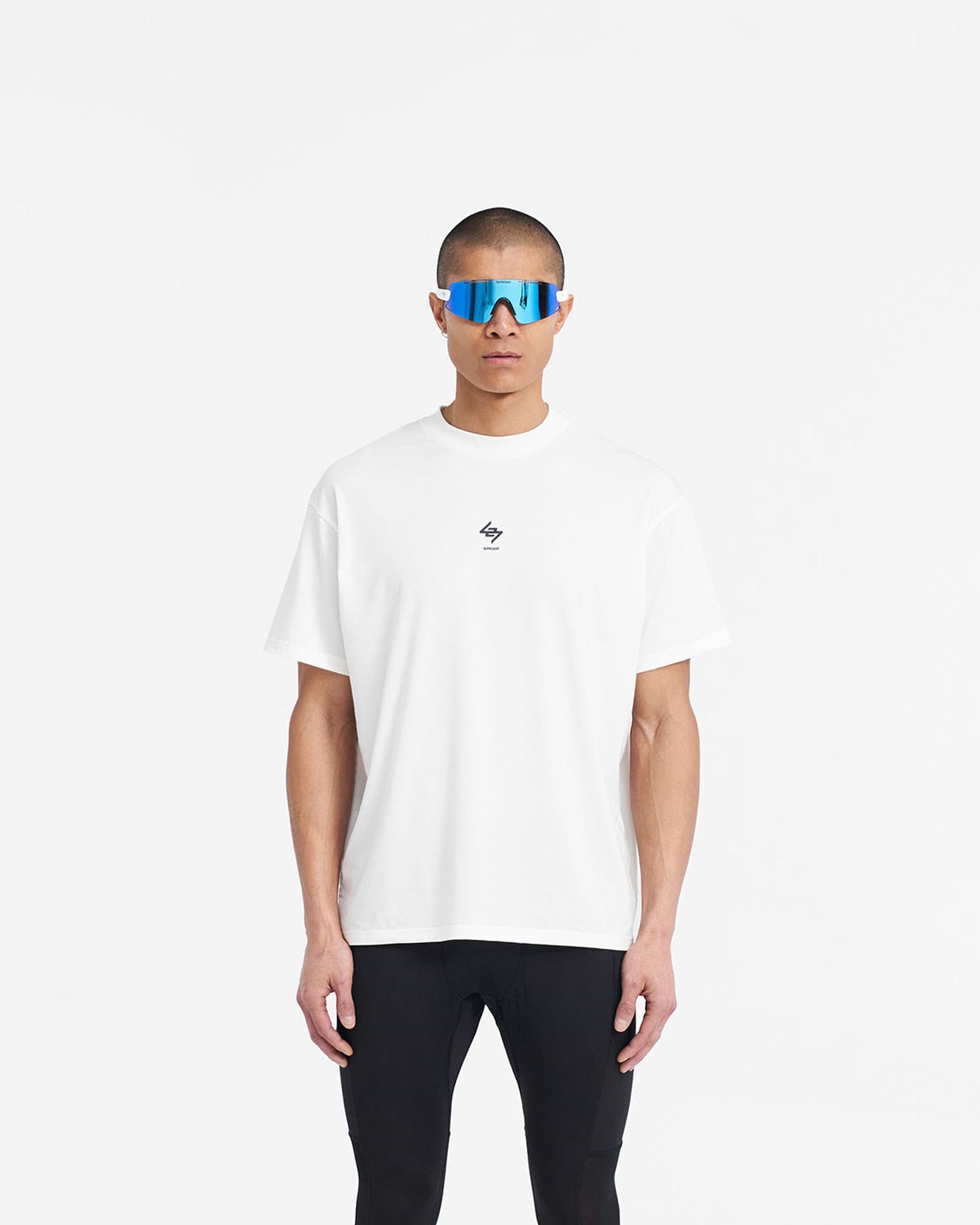 247_Oversized_T-Shirt_-_Flat_White_03.jpg