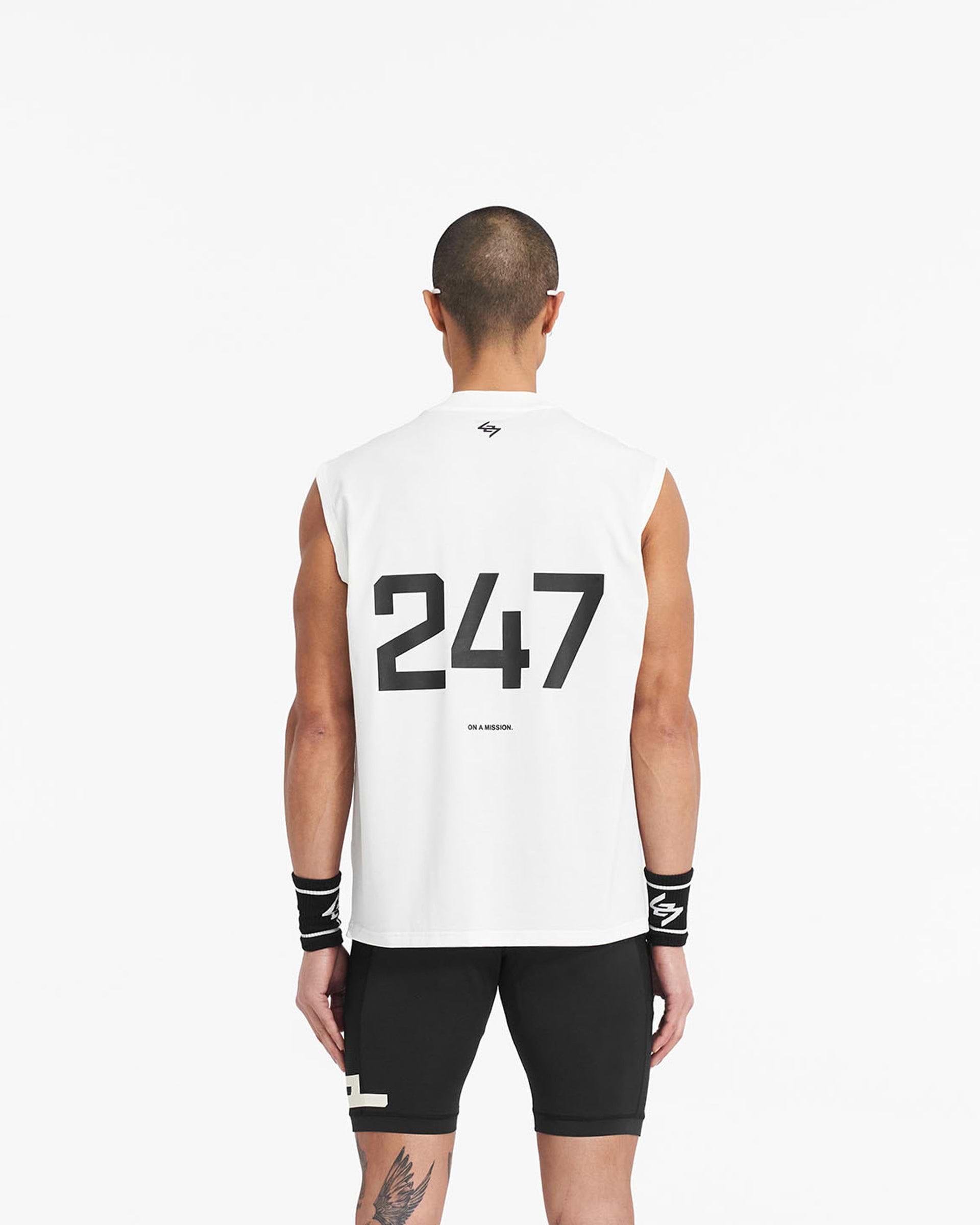 247_Oversized_Tank_-_Flat_White_04.jpg