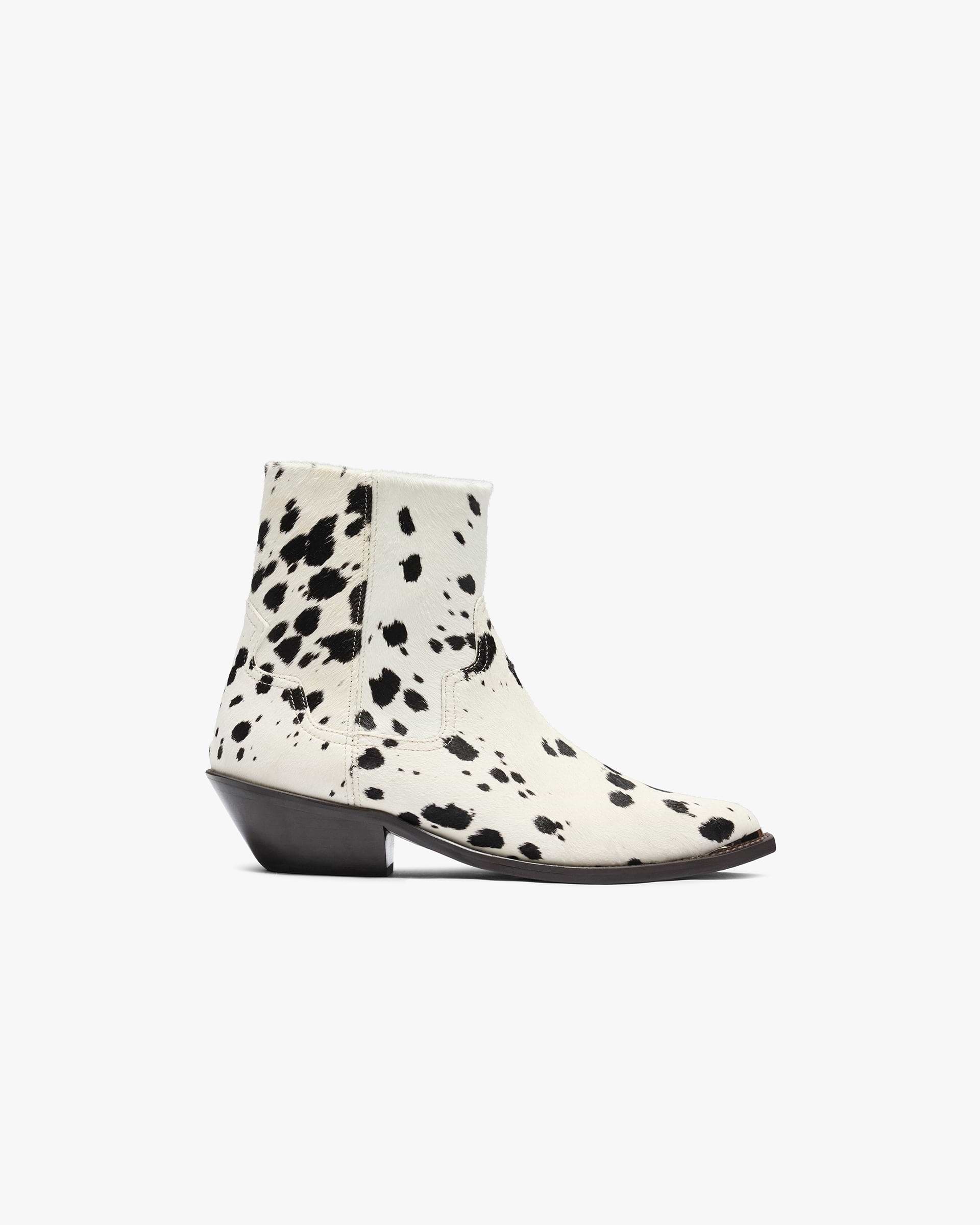 Michael_Zip_Boot_Cowhide_-_Beige_01.jpg