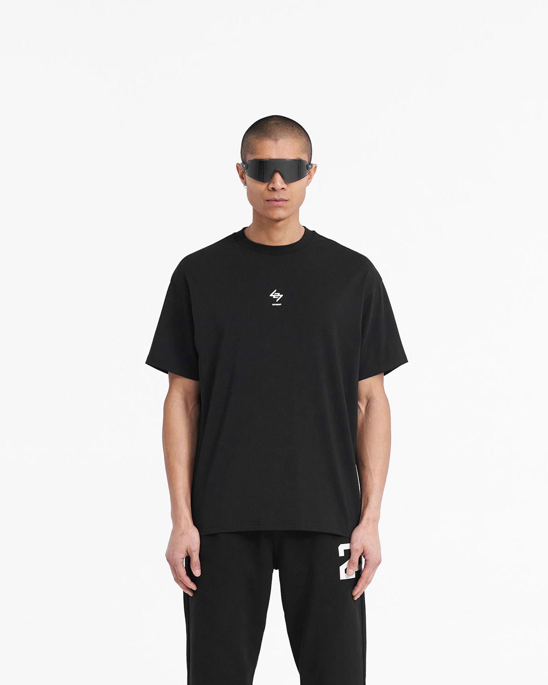 247_Oversized_T-Shirt_-_Jet_Black_03.jpg