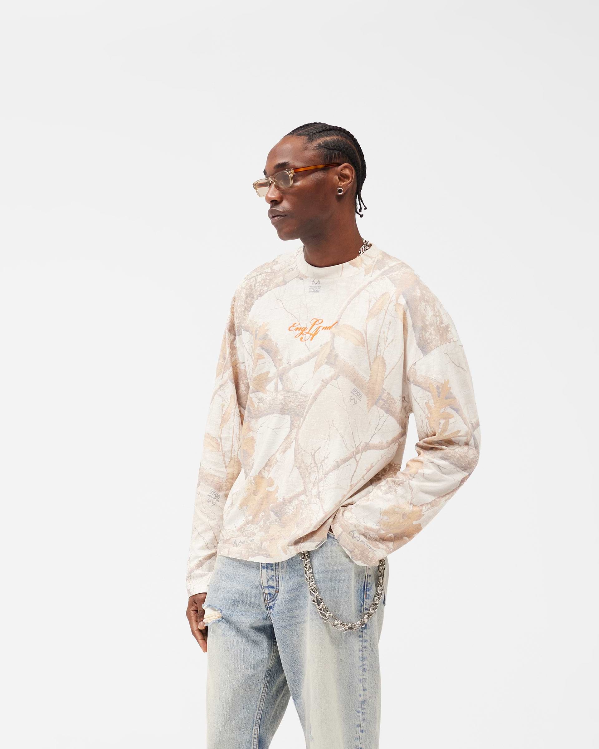 EngLAnd_Long_Sleeve_T-Shirt_-_Washed_White_Realtree__02.jpg