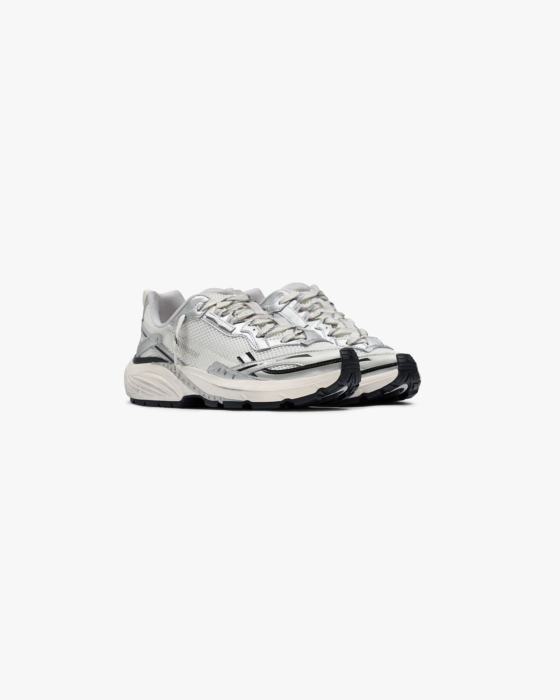 Storm_Torn_-_Flat_White_Silver_02.jpg