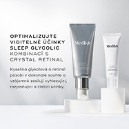 Tuba Medik8 Crystal Retinal 6 a tuba Sleep Glycolic stojí na bílých kruhových podstavcích na čistém bílém pozadí.

Text uvádí doporučení: „OPTIMALIZUJTE VIDITELNÉ ÚČINKY SLEEP GLYCOLIC JEHO KOMBINACÍ S CRYSTAL RETINAL“, přičemž je dále uvedeno, že glykolová kyselina a retinal se vzájemně posilují v účincích vyhlazení, rozjasnění a čištění pleti (decongestion).