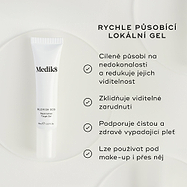 Bílá tuba Blemish SOS Rapid Action Target Gel je zobrazena. Text ji označuje jako rychle působící léčebný gel (RAPID ACTION TREATMENT GEL).
Čtyři odrážky s fajfkami uvádějí benefity:
Zaměřuje se na viditelné nedokonalosti a redukuje jejich vzhled
Uklidňuje viditelné zarudnutí
Podporuje čistou a zdravě vypadající pleť
Lze použít pod make-up nebo přes make-up