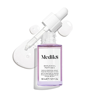 Fialová skleněná lahvička séra Bakuchiol Peptides s vyjmutým kapátkem. Je zobrazena spirála fialového séra, která zdůrazňuje texturu produktu.