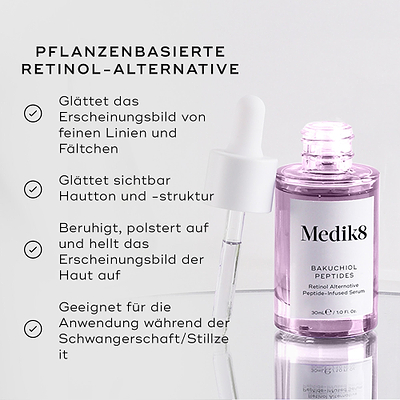 Eine violette Glas-Tropfflasche des Bakuchiol Peptides Serums wird mit Tropfer gezeigt. Links hebt der Text das Produkt als PFLANZENBASIERTES RETINOL-ALTERNATIV hervor, mit Vorteilen wie: feine Linien und Falten glätten, Hautbild und Teint sichtbar ausgleichen, beruhigen, aufpolstern & die Haut strahlen lassen, sowie geeignet für die Anwendung während Schwangerschaft oder Stillzeit.