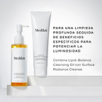 La botella de Lipid-Balance Cleansing Oil se encuentra junto a un tubo de Surface Radiance Cleanse. El texto recomienda combinar ambos para una limpieza profunda seguida de beneficios específicos que potencian la luminosidad de la piel.
