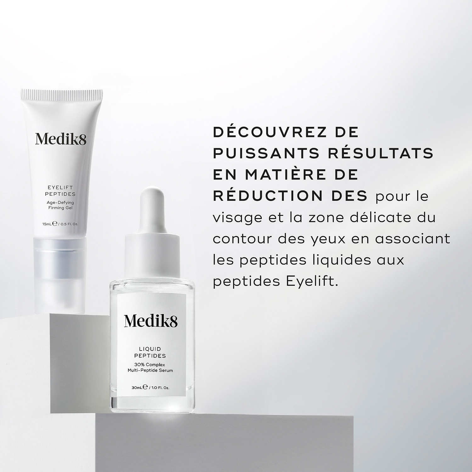 Un flacon compte-gouttes en verre transparent de sérum Liquid Peptides et un tube d’Eyelift Peptides sont présentés. Le texte indique DÉCOUVREZ DE PUISSANTS RÉSULTATS RÉDUCTEURS DE RIDES pour le visage et la zone délicate du contour des yeux en associant Liquid Peptides à Eyelift Peptides.