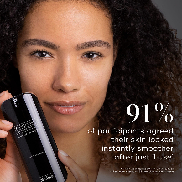 A person holds a bottle of Medik8 r-Retinoate Intense. Text states that 91% of participants agreed their skin looked instantly smoother after just 1 use.-hover-23