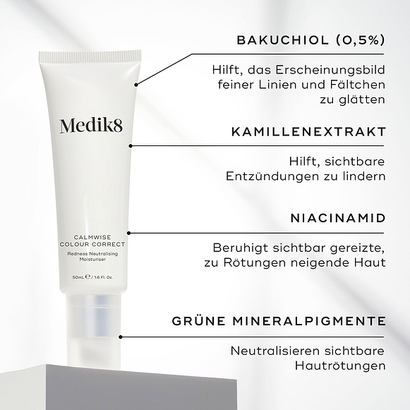Eine Tube Calmwise Colour Correct wird präsentiert. Text-Callouts heben die Hauptwirkstoffe hervor: BAKUCHIOL (0,5 %), KAMILLENEXTRAKT, NIACINAMID und GRÜNE MINERALPIGMENTE.-hover-15