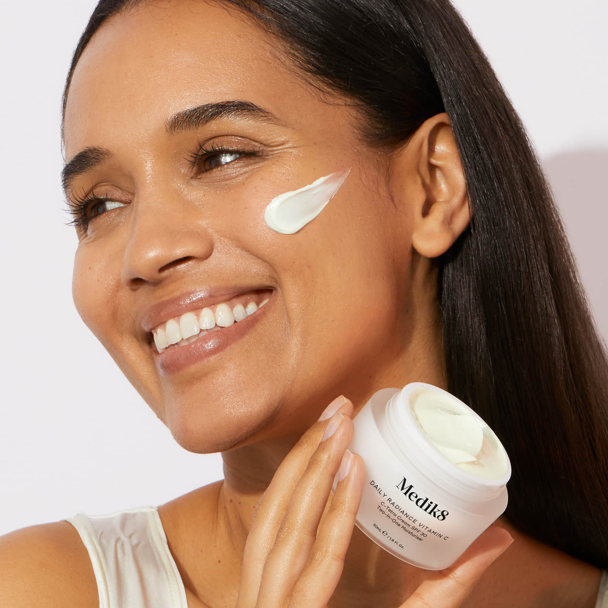 Daily Radiance Vitamin C™ Serum – Medik8-IT
