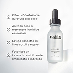 Il flacone di siero Medik8 Hydr8 B5 è posizionato su un piedistallo bianco contro uno sfondo bianco luminoso. Il testo evidenzia che il prodotto Offre un’idratazione cutanea a lunga durata, Aiuta la pelle a trattenere l’idratazione essenziale, Attenua l’aspetto di linee sottili e rughe, e Promuove un incarnato visibilmente più rimpolpato ed elastico.