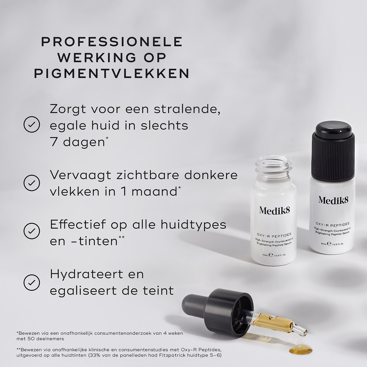 Twee kleine witte flesjes Oxy-R Peptides met druppels geel serum. De tekst benadrukt 'professionele kracht tegen donkere vlekken' en noemt voordelen zoals een stralendere huid in 7 dagen, effectiviteit op alle huidstypes en een gehydrateerde, gladde teint.