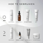 Een HOW TO LAYER-diagram voor een skincare routine toont zowel een ochtend- als avondroutine van Medik8.
De AM-routine omvat: Cleanse met Clarifying Foam, Vitamin C met C-Tetra, Moisturise met Balance Moisturiser en Sunscreen met Advanced Day Total Protect.
De PM-routine omvat: Cleanse met Clarifying Foam, Direct Acid met Glycolic Acid Activator, Vitamin A met Crystal Retinal en Moisturise met Advanced Night Restore.