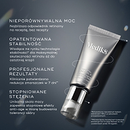 Infografika zatytułowana „4 P” na ciemnym, świecącym tle, przedstawiająca tubkę preparatu Medik8 Crystal Retinal 6 otoczoną przerywaną linią. Tekst przedstawia cztery kluczowe filary: „Niezrównana moc” – odnosząca się do stężenia porównywalnego z preparatami na receptę, „Opatentowana stabilność” – zapewniająca maksymalną skuteczność, „Profesjonalne rezultaty” – potwierdzone klinicznie zmniejszenie zmarszczek w ciągu 7 dni oraz „Stopniowe stężenia” – służące budowaniu tolerancji skóry.