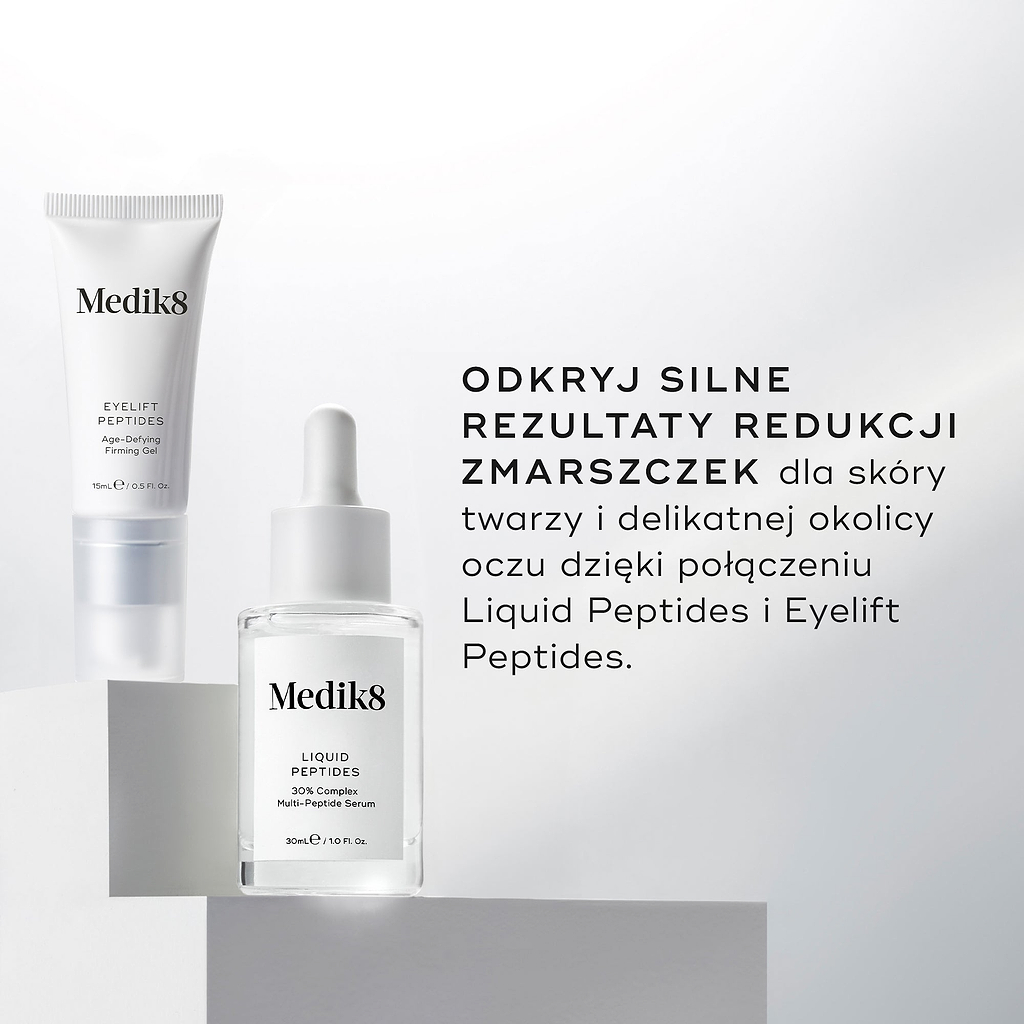 Na zdjęciu widoczna jest przezroczysta szklana buteleczka z zakraplaczem zawierająca serum Liquid Peptides oraz tubka preparatu Eyelift Peptides. Tekst głosi: „ODKRYJ NIESAMOWITE EFEKTY W ZWALCZANIU ZMARSZCZEK zarówno na twarzy, jak i w delikatnej okolicy oczu, łącząc stosowanie preparatów Liquid Peptides i Eyelift Peptides”.